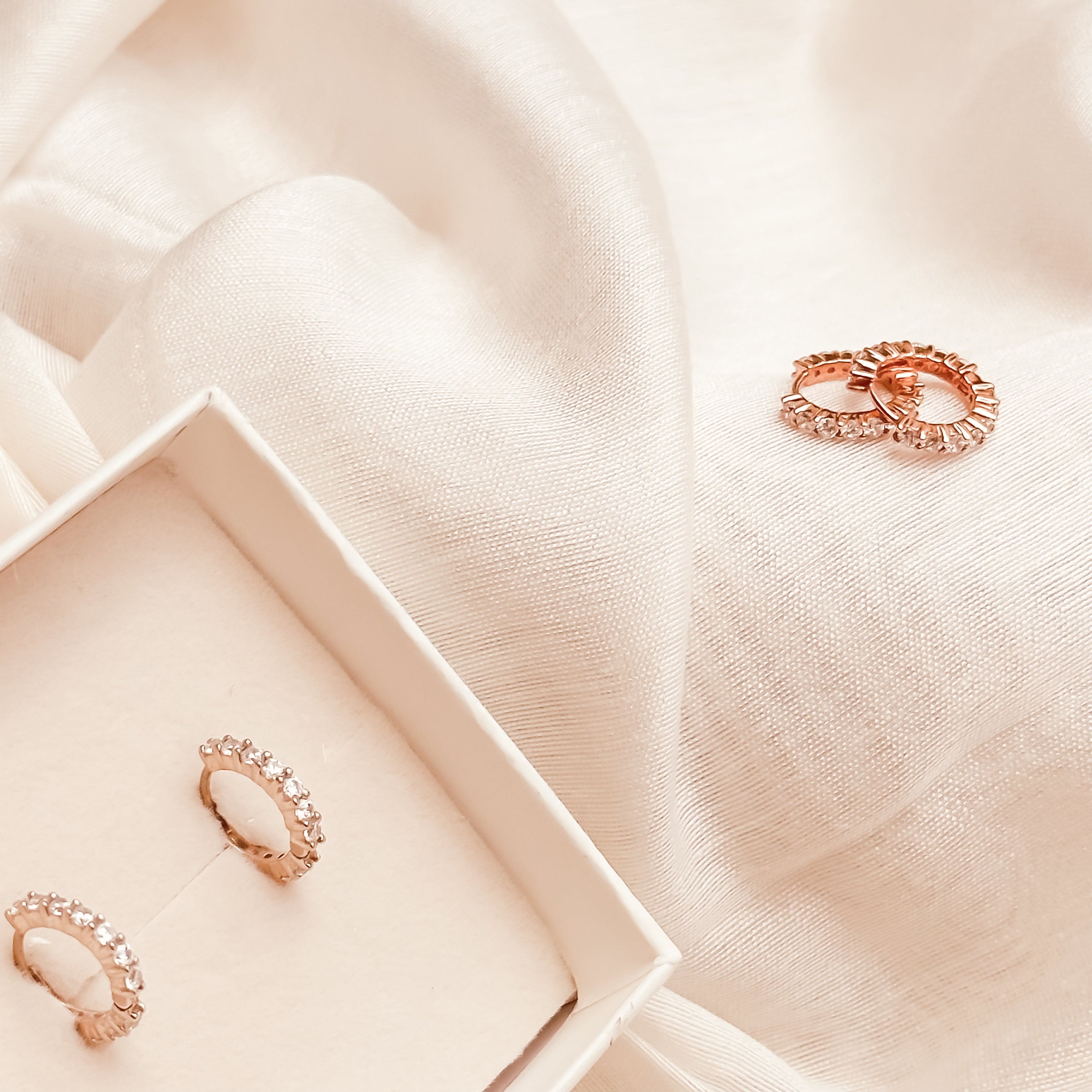 Zircon cluster huggies in Gold, Silver and Rose Gold - Octonov 