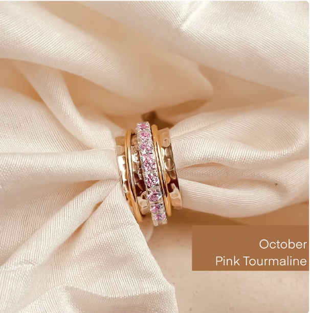 August Birthstone Eternity Spinner Ring - Octonov 